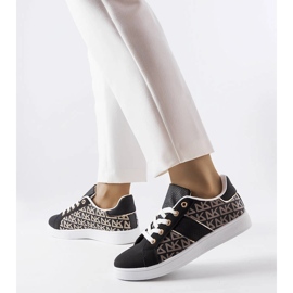 Bolduc monogrammal díszített fekete tornacipő 1 Bolduc monogrammal díszített fekete tornacipő 1