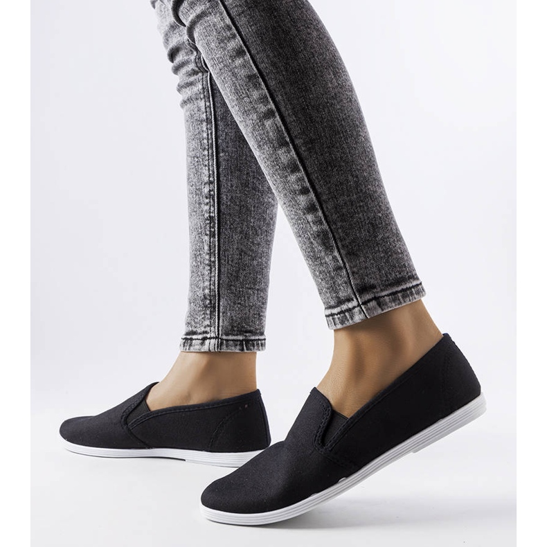 Quincy fekete textil tornacipő 1