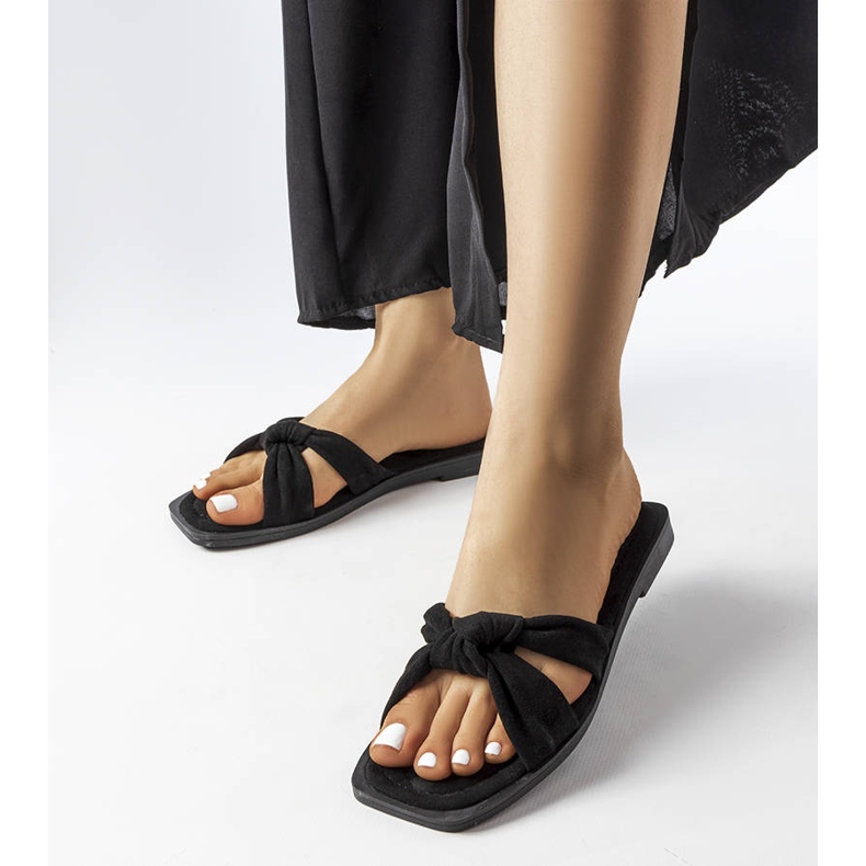 Inna Pride fekete papucs öko-velúrból 1