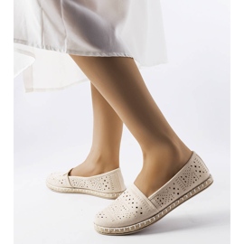 Áttört bézs espadrillák Augustától 1