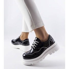 Fekete brogues masszív Cheshire talpon 1