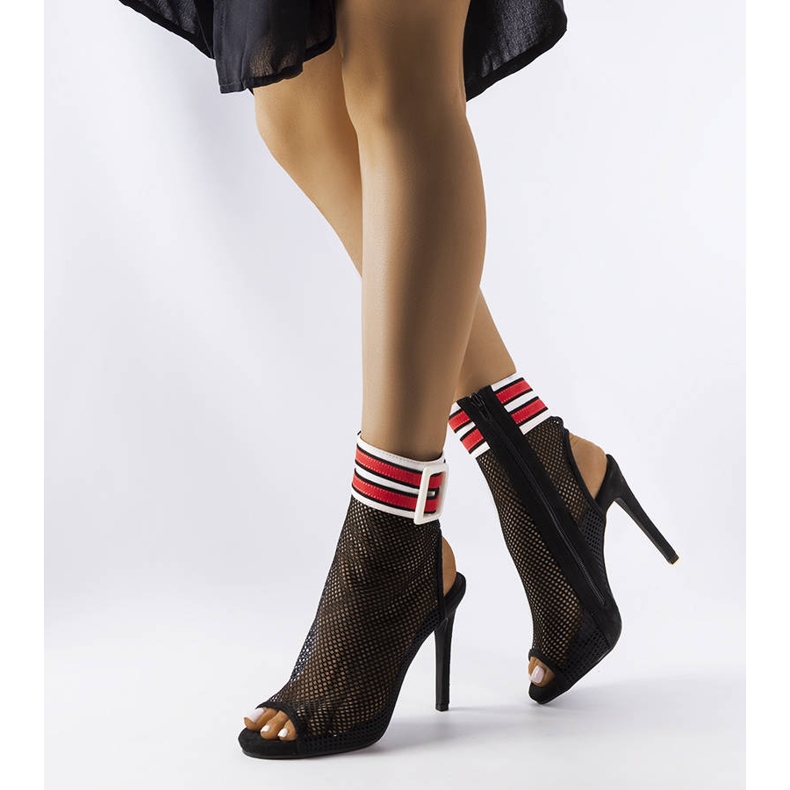 Fekete tűk hálós felsőrésszel a Glo-tól 1