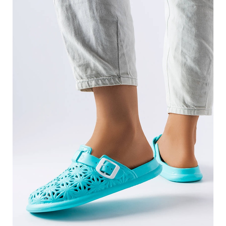 Kék áttört gumi csúszdák a Peverelltől 1