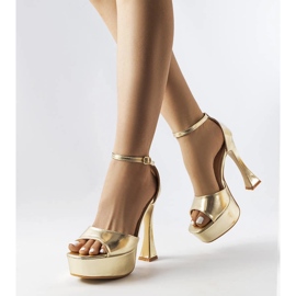 Illinois arany lakk magas szandál aranysárga 1