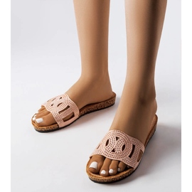 Lagacé fúvókákkal díszített rózsaszín csúszdák 1