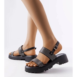 Fekete szandál Biloxi jetekkel díszítve 1