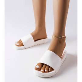 Inna A Sabourin fehér gumi csúszdái 1