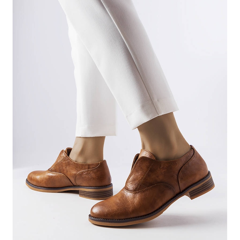 Bézs brogues LS5379 Camel barna 1