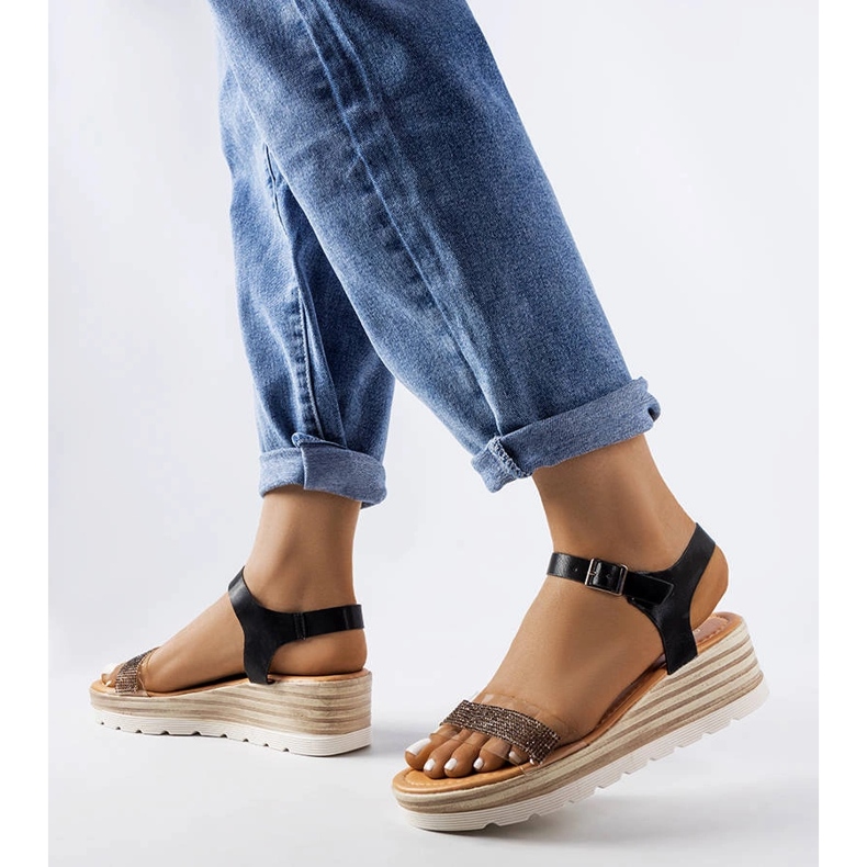 Bussière fekete ékszandál 1