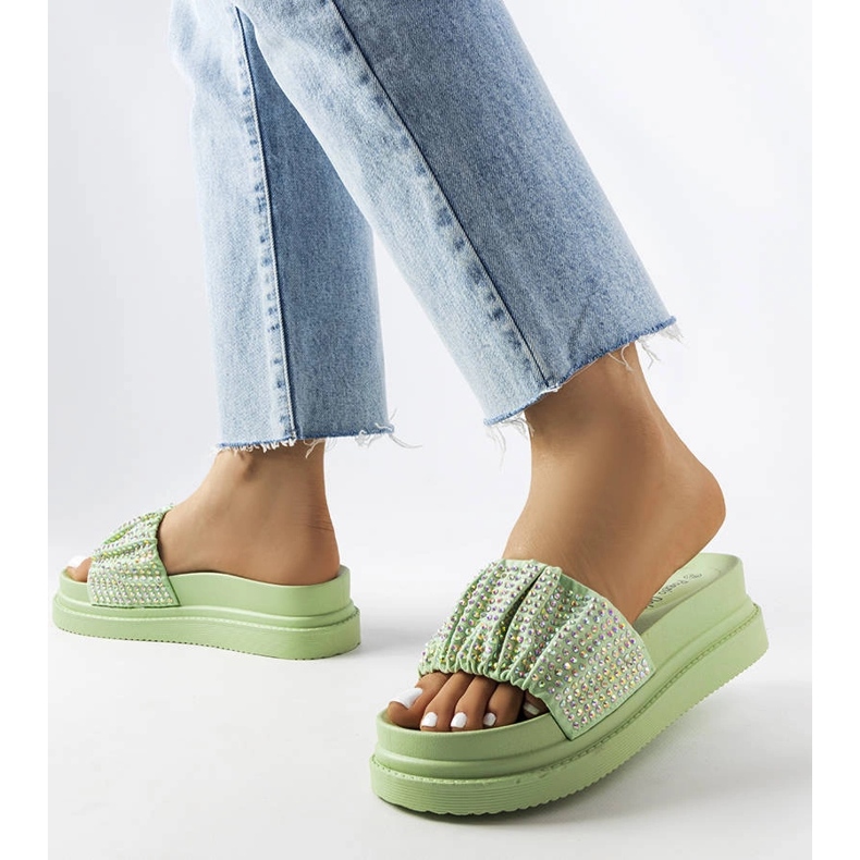 Zöld szandál cirkóniával a Franet cégtől 1 Zöld szandál cirkóniával a Franet cégtől 1