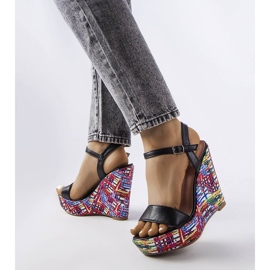 A márka fekete ékszandálja Fairmont 1