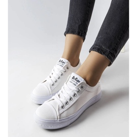 Lee Cooper LCW-22-31-0979L fehér tornacipő 1