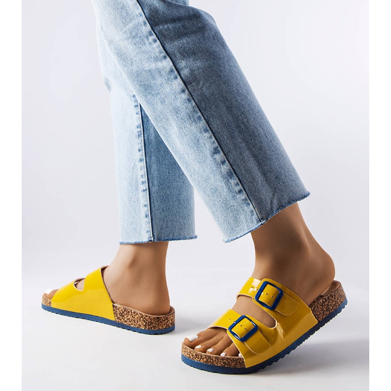 Sárga parafa csúszdák csatokkal a Lee Cooper LCW-22-35-1158L-től 1