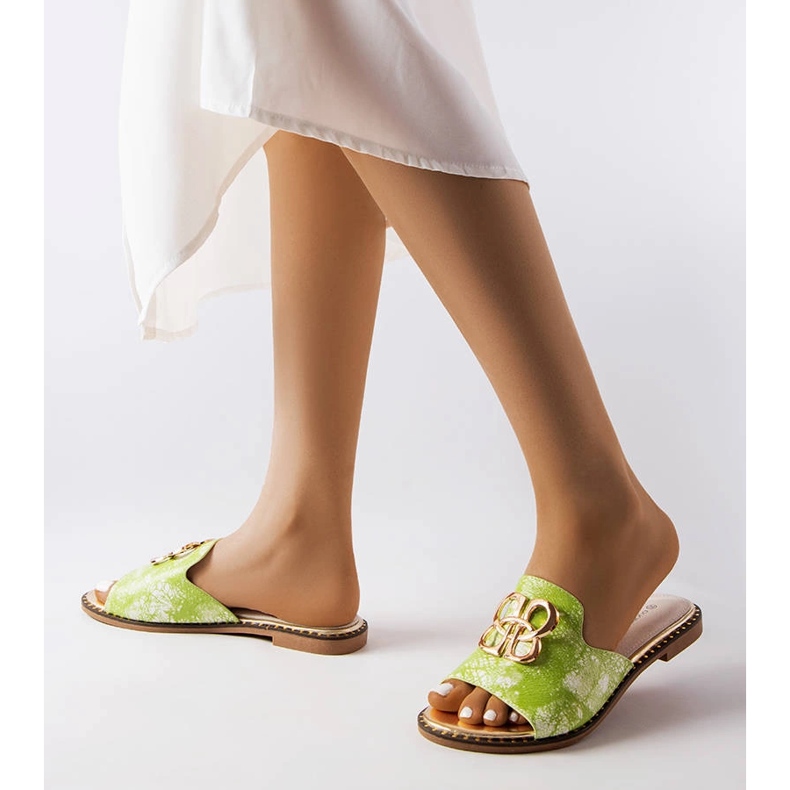 Lea zöld csatos csúszdák 2