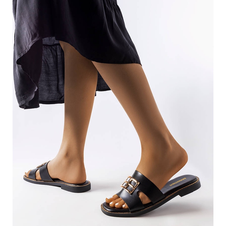 Sabrine fekete csúszdák 2