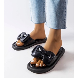 Lende fekete papucs masnival 1