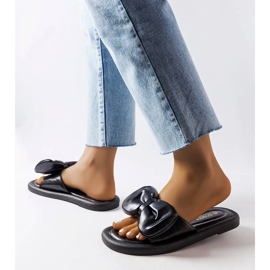 Lende fekete papucs masnival 2