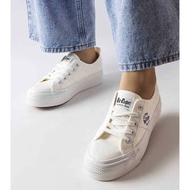 Lee Cooper LCW-22-31-0837L fehér tornacipő 1