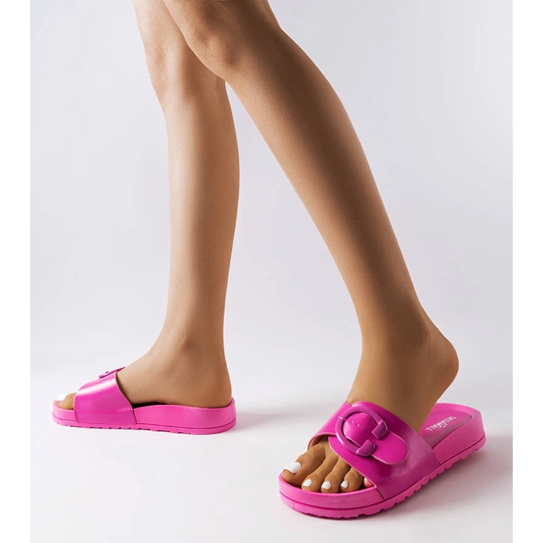 Inna Rózsaszín csattal ellátott csúszdák a Généreux-tól 2