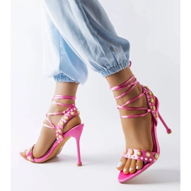 Grange gyöngyökkel díszített rózsaszín szandál 1