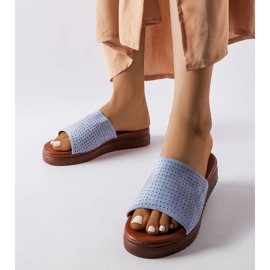 Kék papucs áttört felsőrésszel az Idabeltől 1