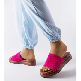 Sötét rózsaszín csúszdák áttört felsőrésszel az Idabeltől 2 Sötét rózsaszín csúszdák áttört felsőrésszel az Idabeltől 2