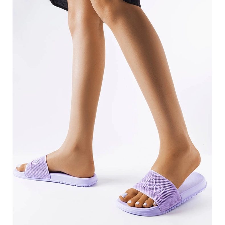 Lila gumipapucs az Azeliotól 1