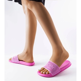 Rózsaszín gumipapucs az Azeliotól 2