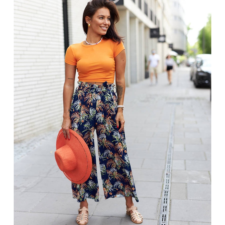 Gaetano strasszokkal díszített bézs szandál 1