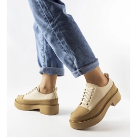 Sötét bézs lapos cipő a Merico cégtől 1