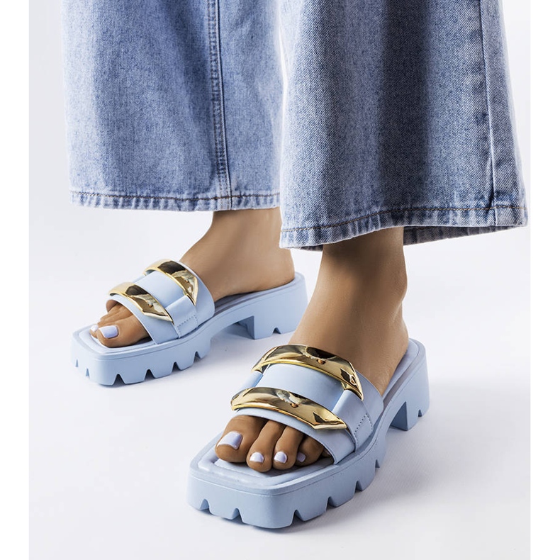 Kék csúszkák vaskos talppal a Provinc-től 1