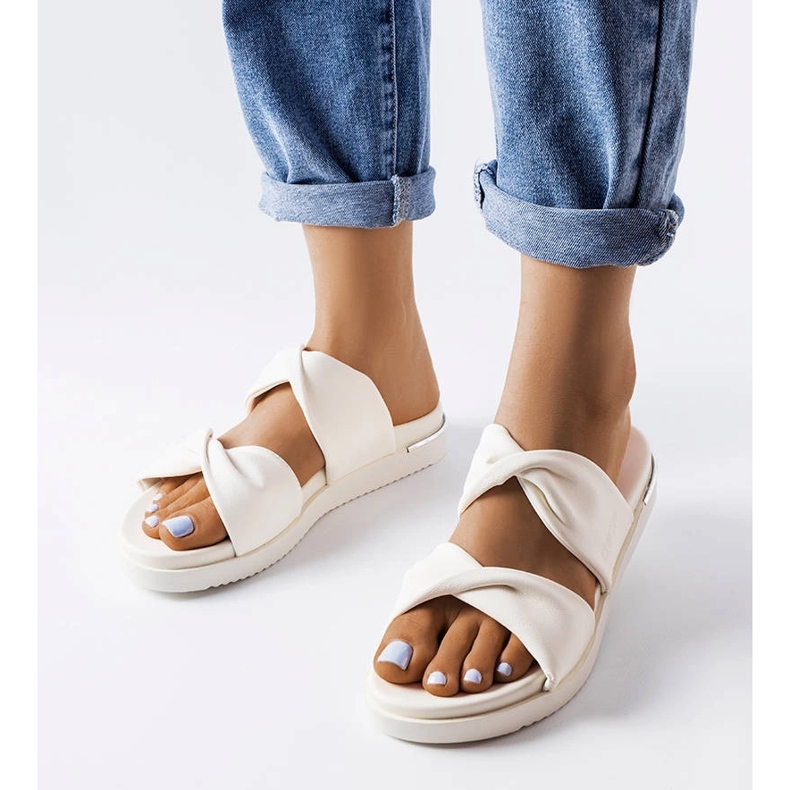 Big Star LL274A121 fehér papucs 1