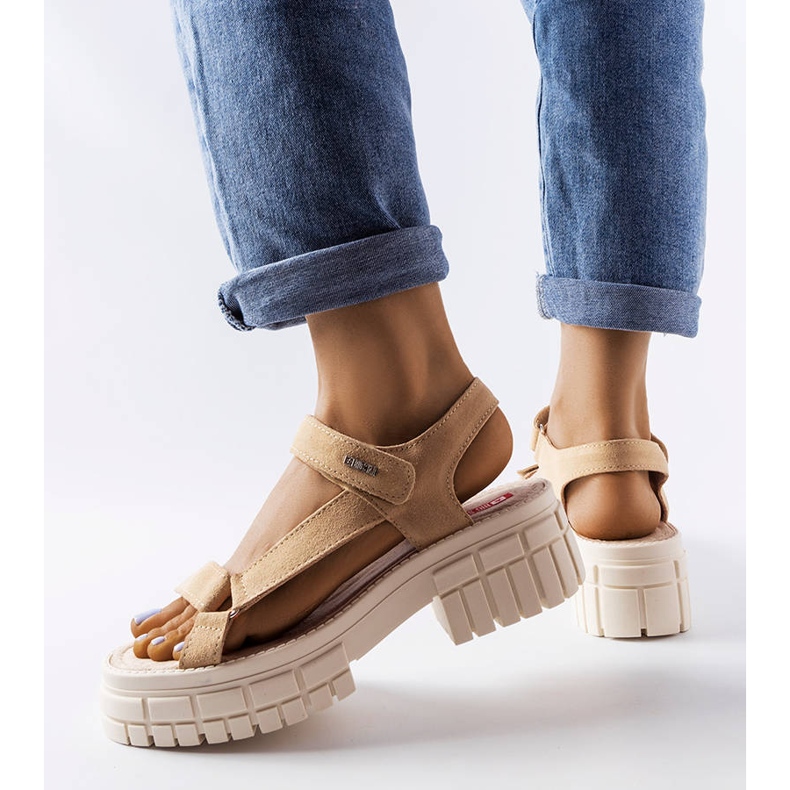 Bézs szandál a Big Star LL276036 poszton 1