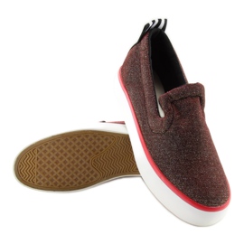 Irizáló slip-on sarokpánttal W-3004 Red piros 1