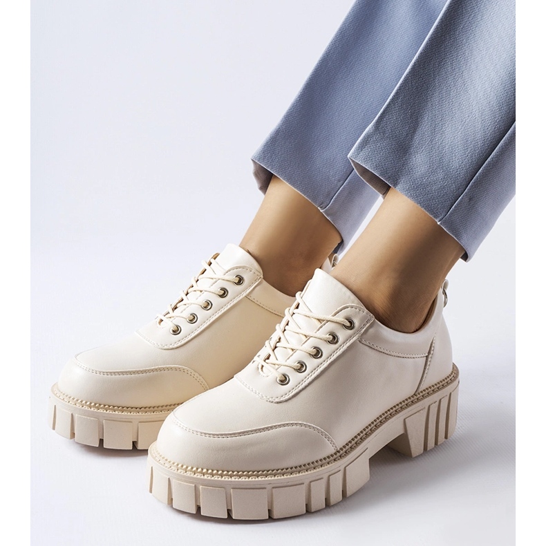 Bézs elegáns klasszikus Severino cipő 1