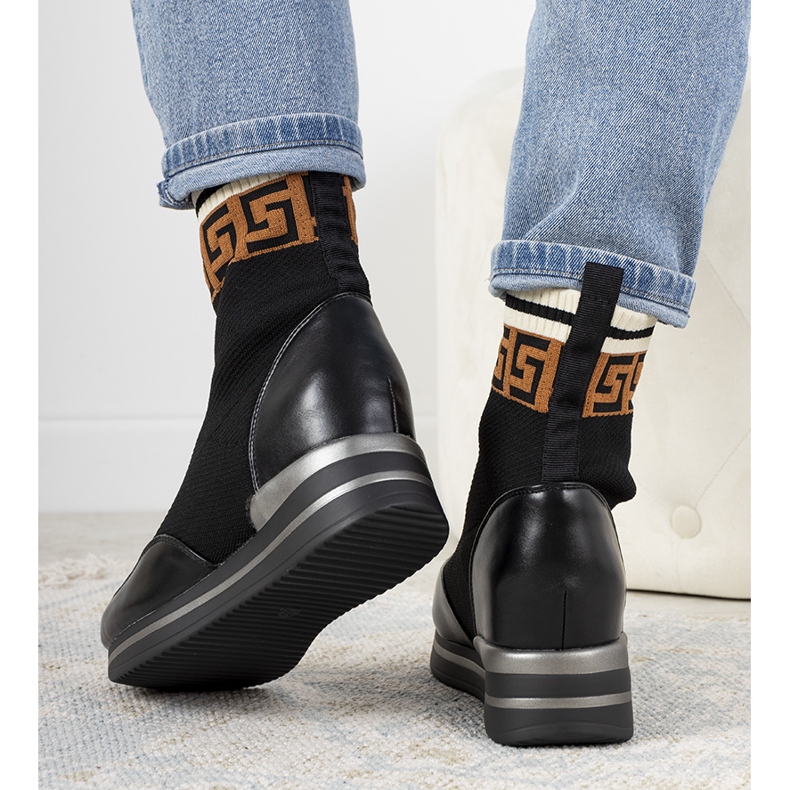 Fekete ék cipők Wanda 1