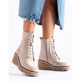 Goodin Bézs Shelovet fűzős ékcsizma 1