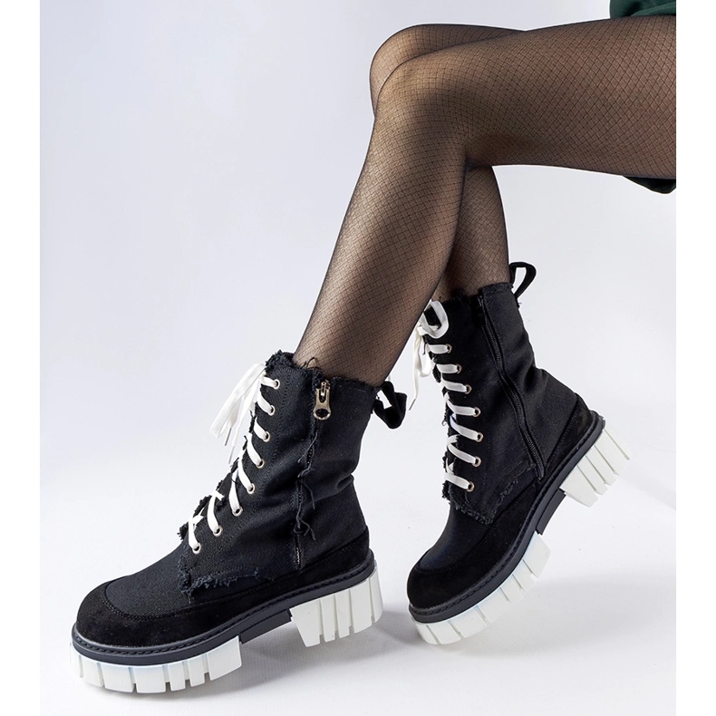 Fekete szigetelt Crispiero csizma 1