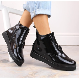 Női lapos, hőszigetelt, fekete Vinceza 58148 lakkcsizma 1