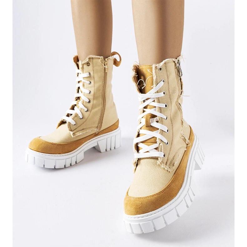 Bézs színű hőszigetelt Crispiero csizma 2