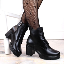 Szigetelt bokacsizma és platform Potocki W WOL188 fekete 1