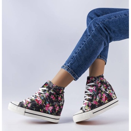 BM Fekete virágos ék alakú tornacipő a Fouquet márkától 2