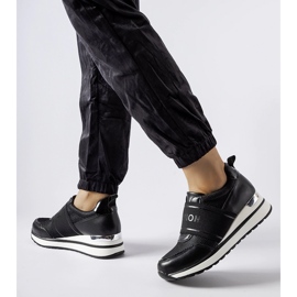 Fekete tornacipő ezüst Andre díszítéssel 1