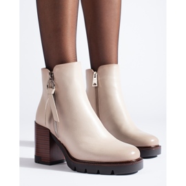 Vinceza Világos bézs klasszikus bokacsizma a Vincezától 1