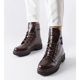 Eloisa barna fűzős munkások 1