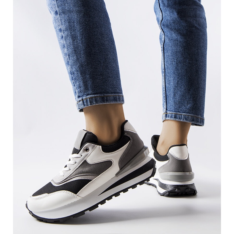 Inna Fekete-fehér platform tornacipő a Doirons-tól 1