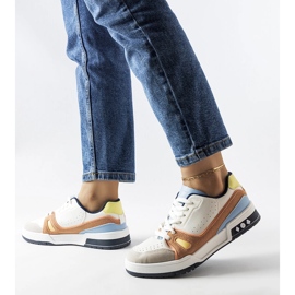 Színes sportcipő a Willsontól sokszínű 1