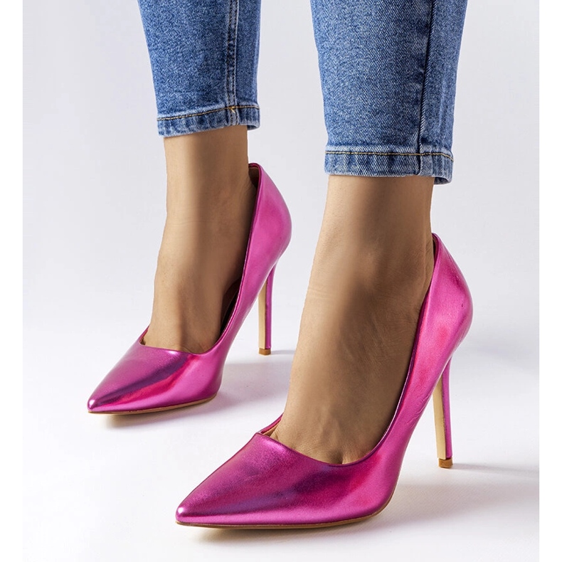 Sötét rózsaszín metál magassarkú a Delis márkától 1