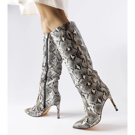 Kármin fekete kígyóbőr magas sarkú csizma 1