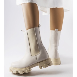 Vallejo bézs bebújós munkáscsizma 1